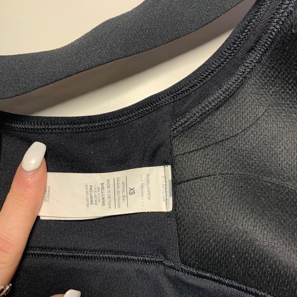 Under Armour Sports Bra - Picture 4 of 4